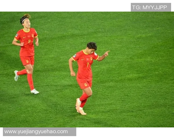 中国A队迎战英格兰队激情对决展现足球魅力与实力碰撞